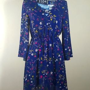 NWT light long sleeve floral midi dress